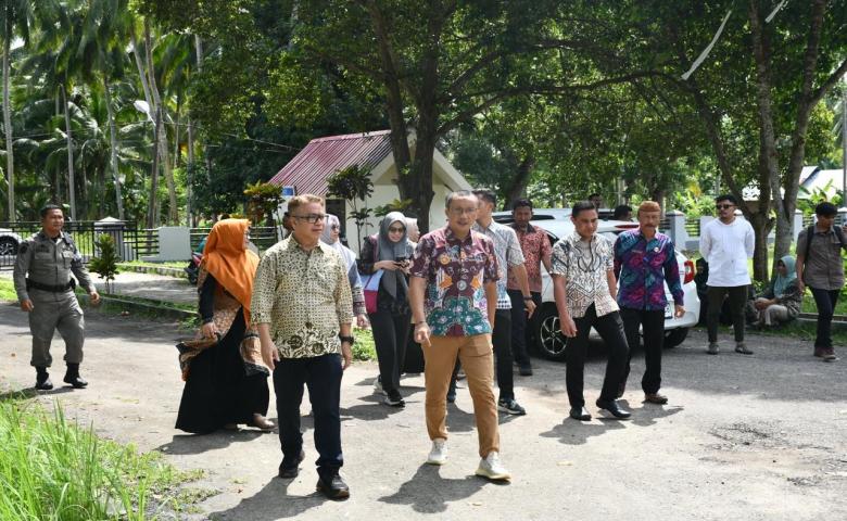Wabup Lahmuddin Terima Tim Kementerian PU, Tinjau Rintisan Sekolah Rakyat