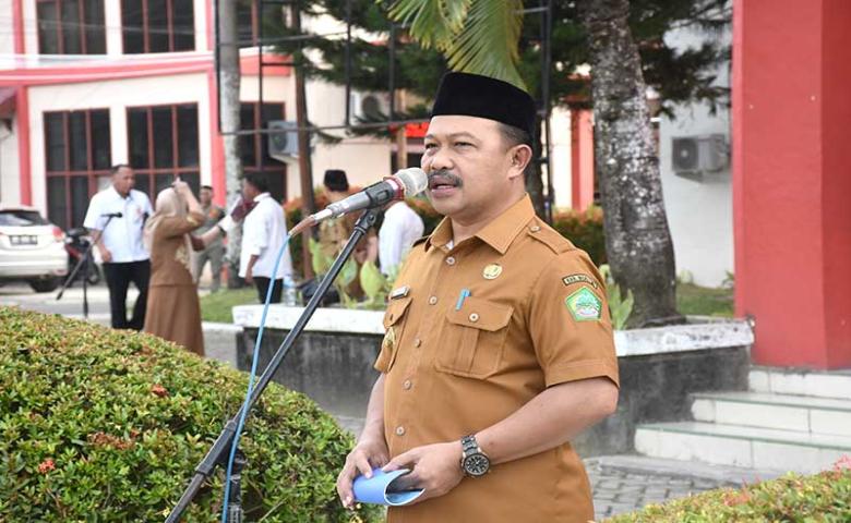 Pj. Bupati Sherman Moridu Pimpin Apel Awal Bulan Oktober