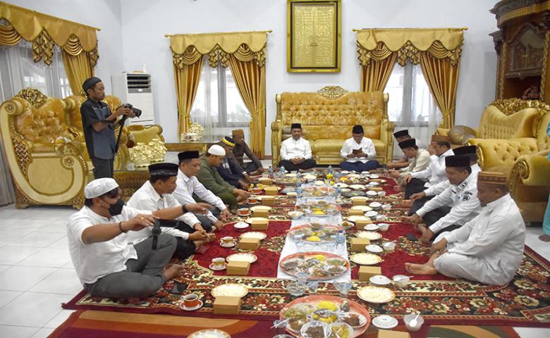 16 Ramadhan, Pemkab Boalemo Dan Masyarakat Gelar Buka Lo Ulipu