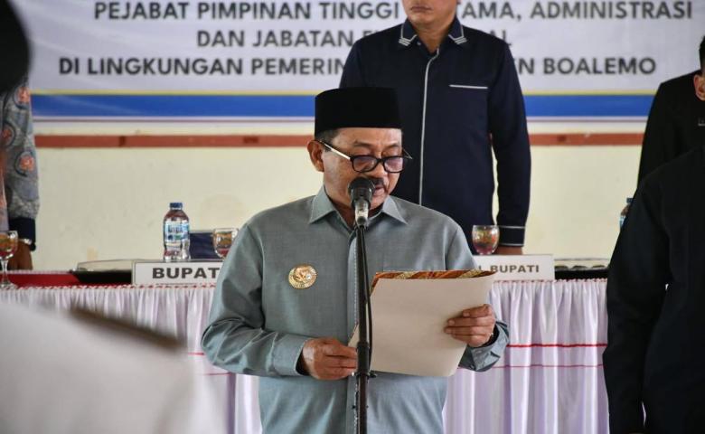 Bupati Rum Pagau Lantik Sejumlah Pejabat Di Lingkup Pemda Boalemo