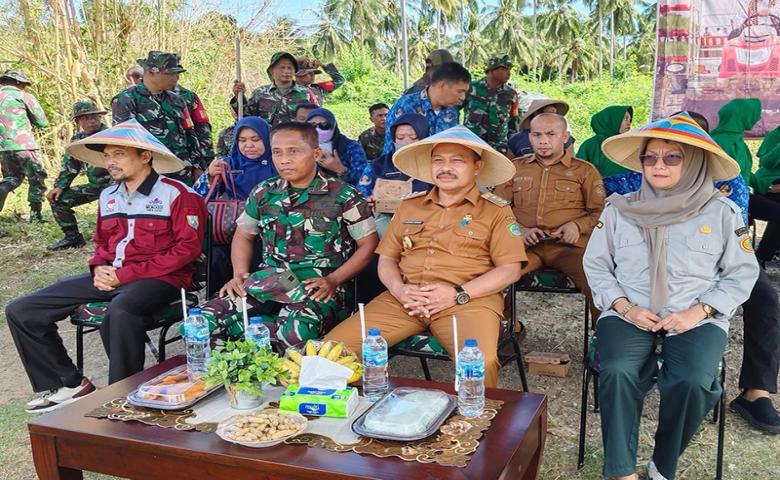 Pj. Bupati Sherman Moridu Hadiri Penanaman Perdana Padi Gogo