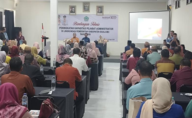 Bupati Rum Pagau Tekankan Peran Strategis Pejabat Eselon III dalam Pemerintahan