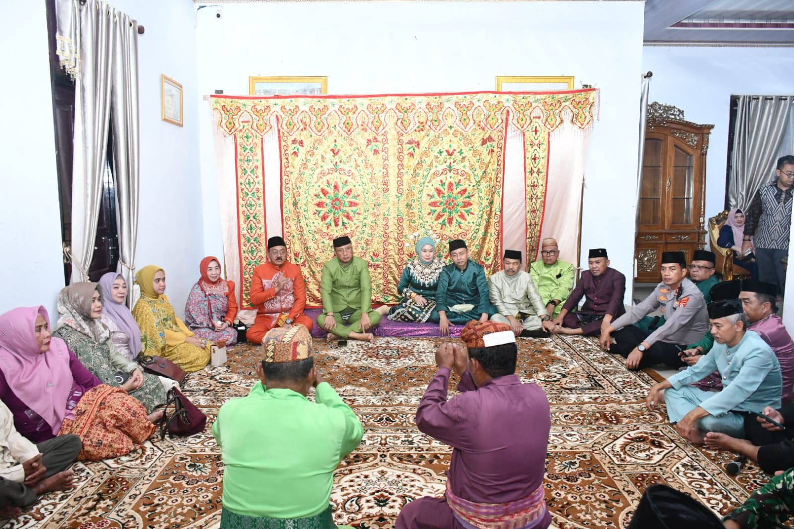 Prosesi Adat Modupito Sekda Boalemo, Nurdin Tegaskan Komitmen Percepatan Kinerja ASN