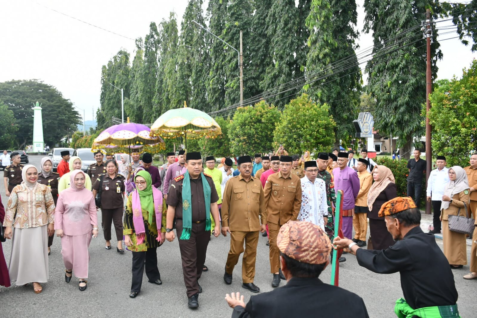 Pemkab Boalemo Sambut Kajari Baru dengan Prosesi Adat Mopotilolo
