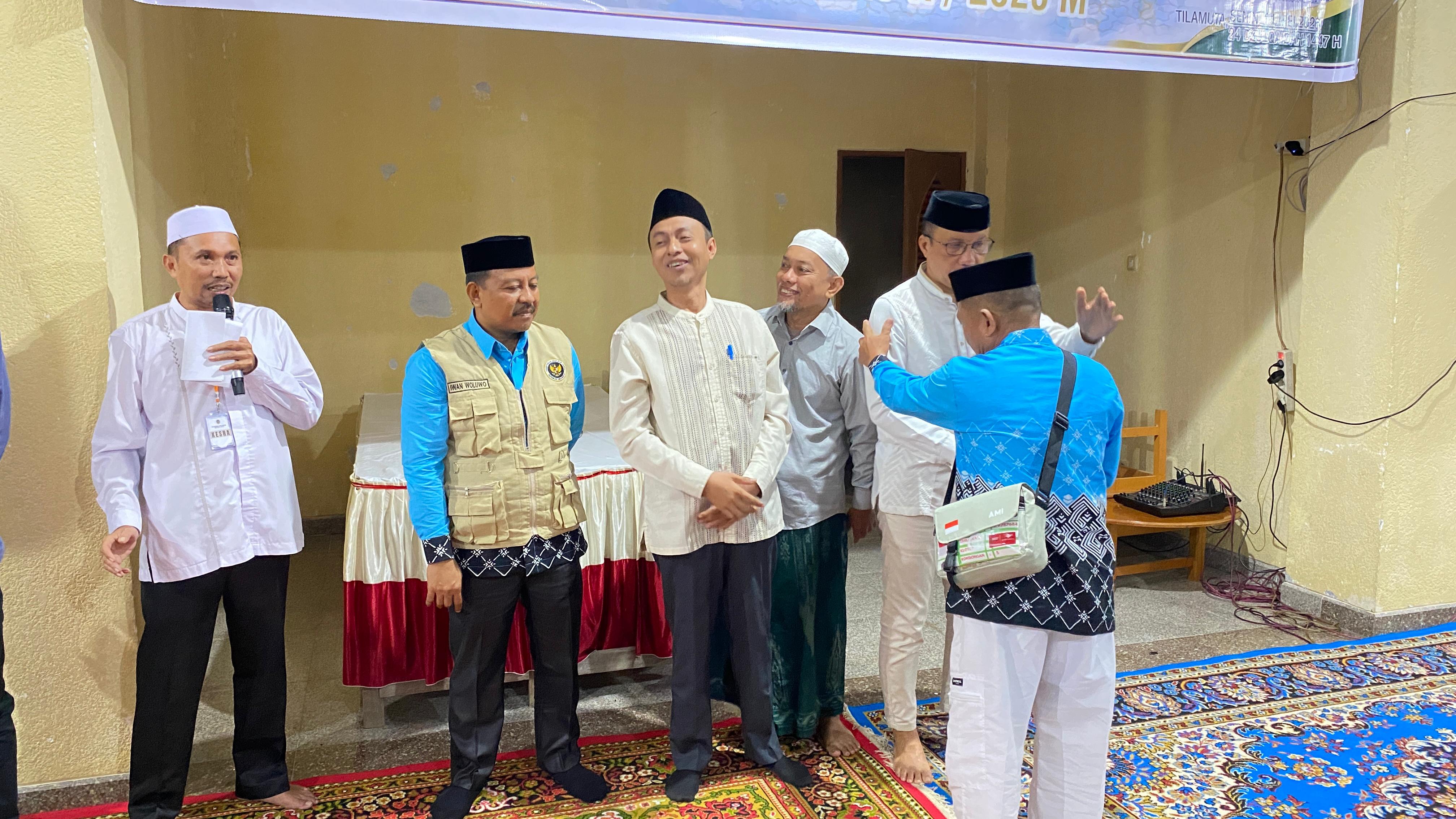 Wabup Lahmuddin Lepas Keberangkatan 34 CJH Kabupaten Boalemo
