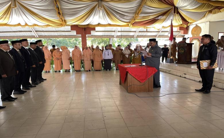 Bupati Rum Lantik 9 Pejabat Pimpinan Tinggi Pratama