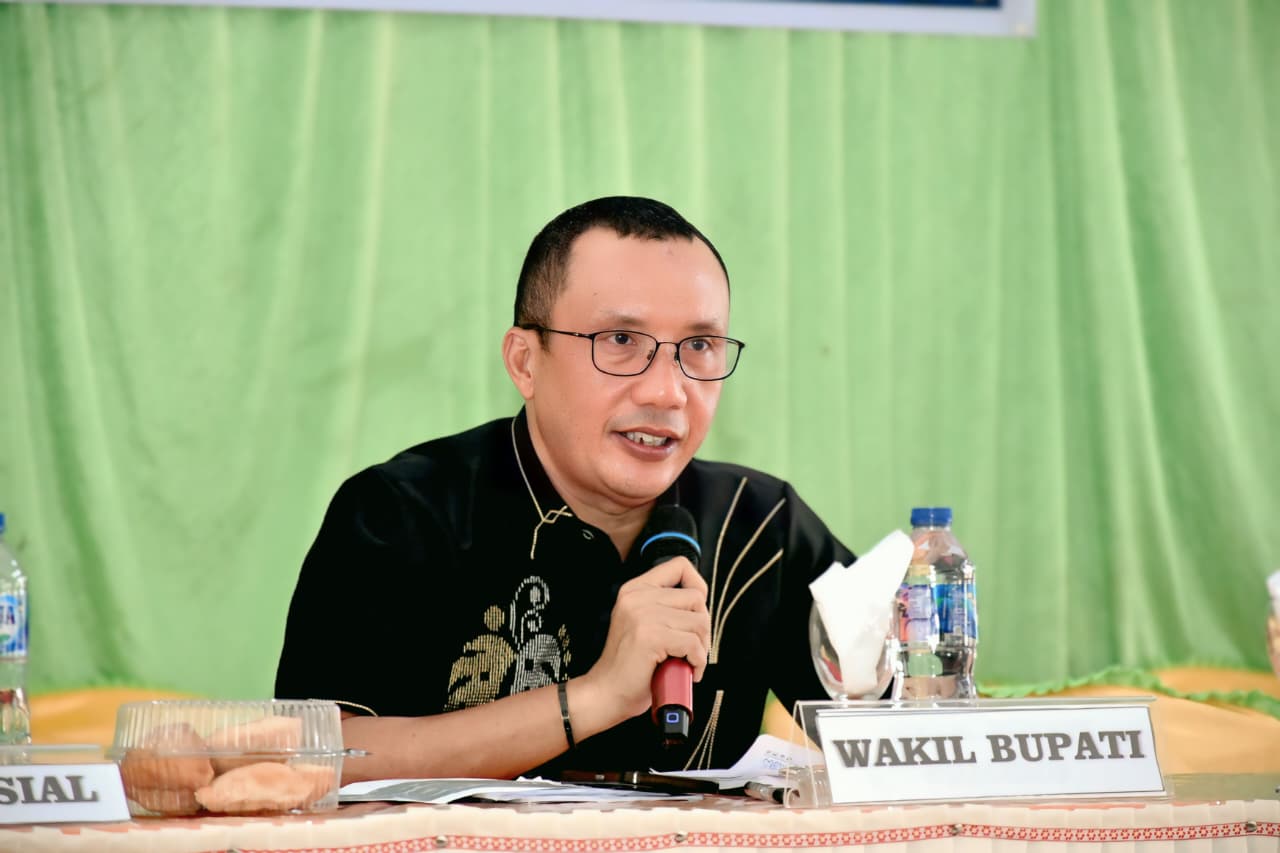 wabup-lahmuddin-pendidikan-anak-tak-bisa-diserahkan-kepada-anak