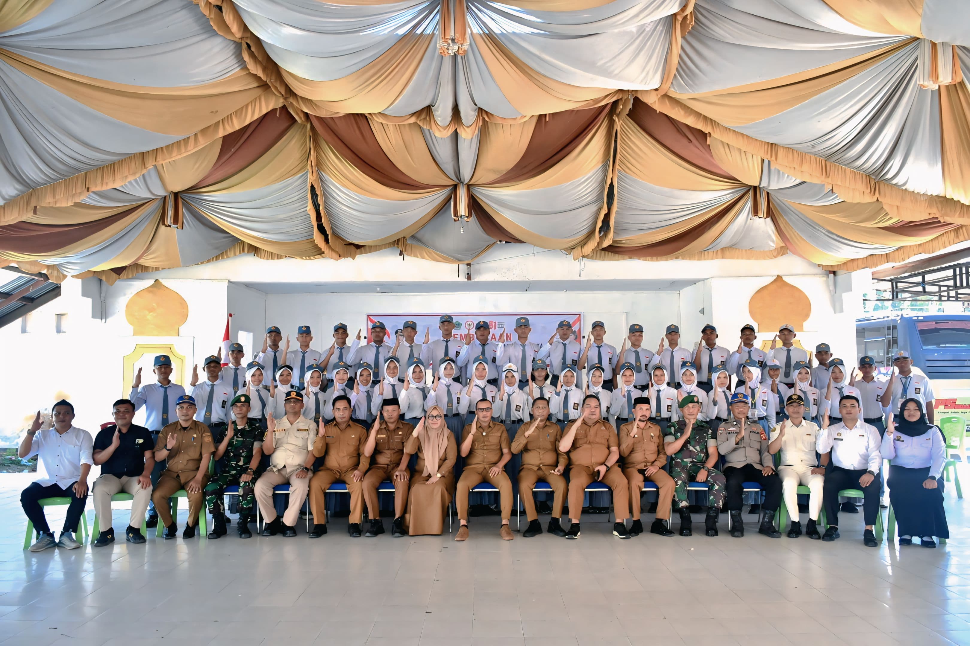 wabup-boalemo-minta-calon-paskibraka-jaga-fisik-dan-stamina-selama-pemusatan-latihan
